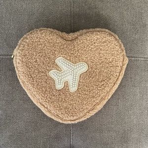NWOT Stoney clover cozy hazelnut heart pouch
